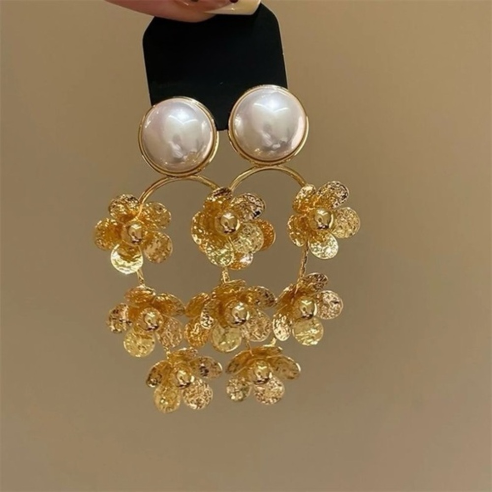 Golden‎ Garden Floral Drop Earrings with Faux Pearl Studs – Soft Romantic Style